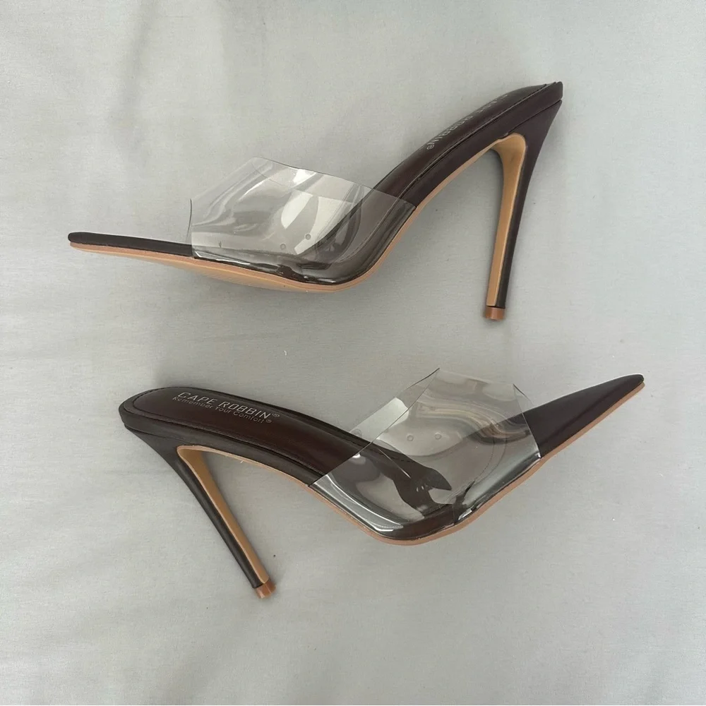 CAPE ROBBIN MELROSE POINTED TOE HEEL